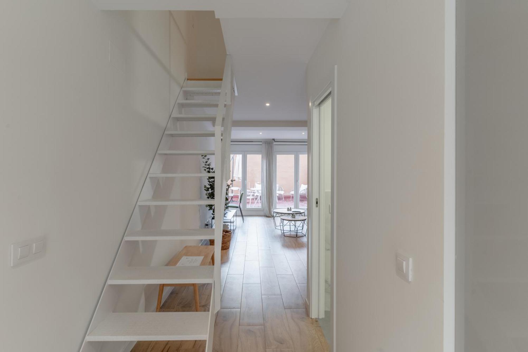 Large With Terrace- 2bd 1,5bth- Plaza Castilla Apartamento