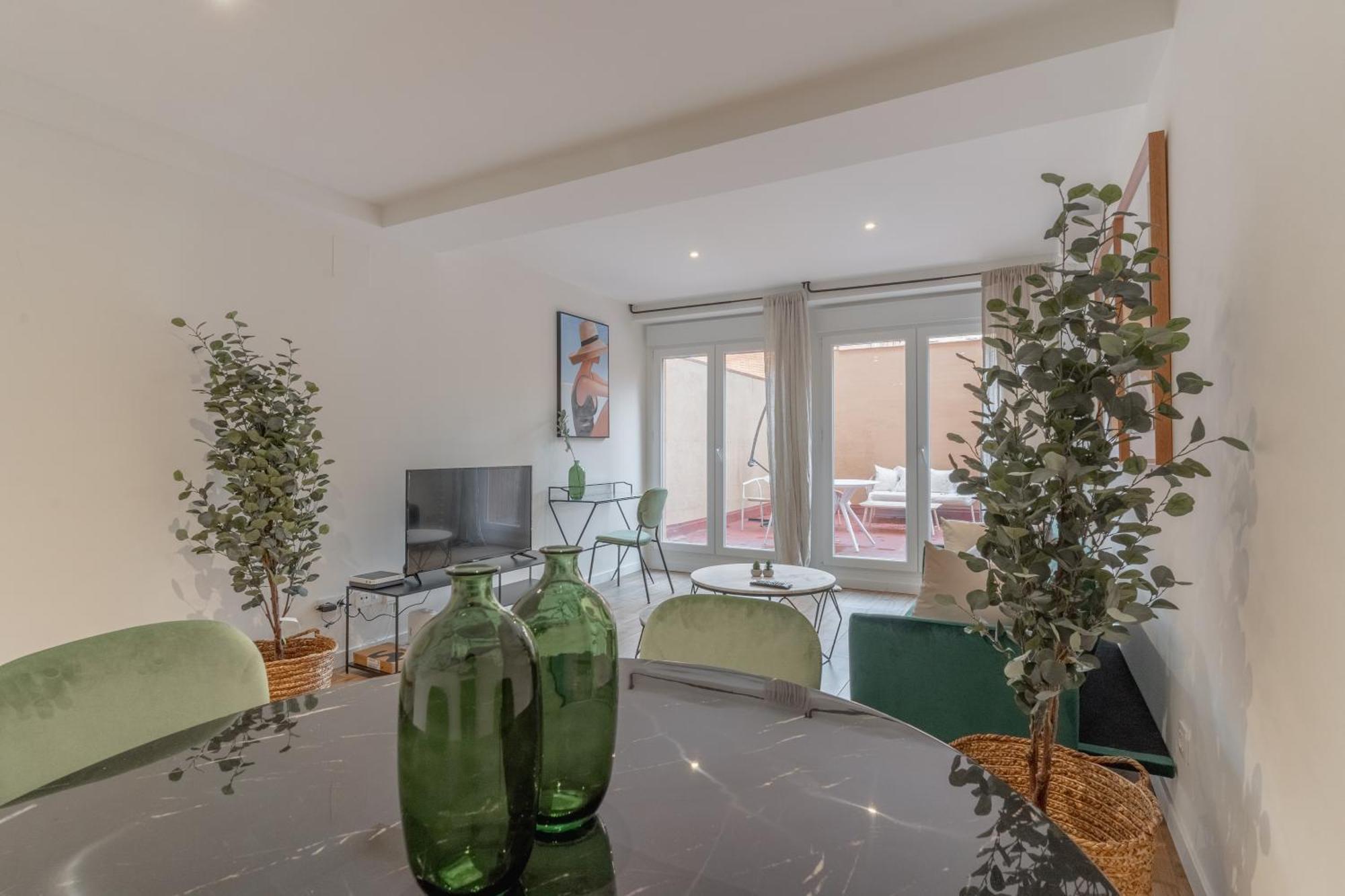 Apartamento Large With Terrace- 2bd 1,5bth- Plaza Castilla